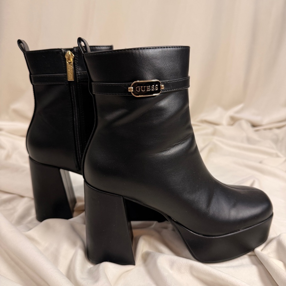 Guess Black Platform Ankle Boots Women’s 7.5 Chunky Block Heel Zip Booties
